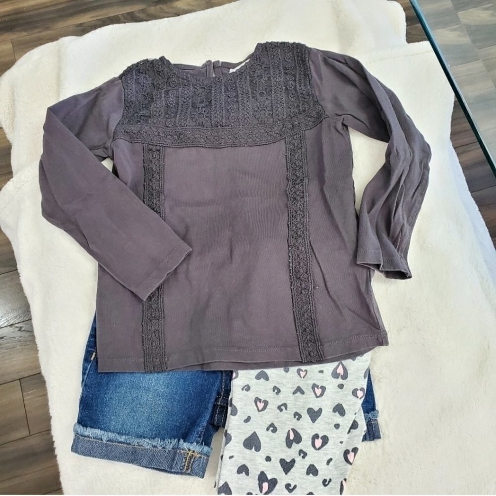 ZARA gray long-sleeved top and George denim short and animal prints